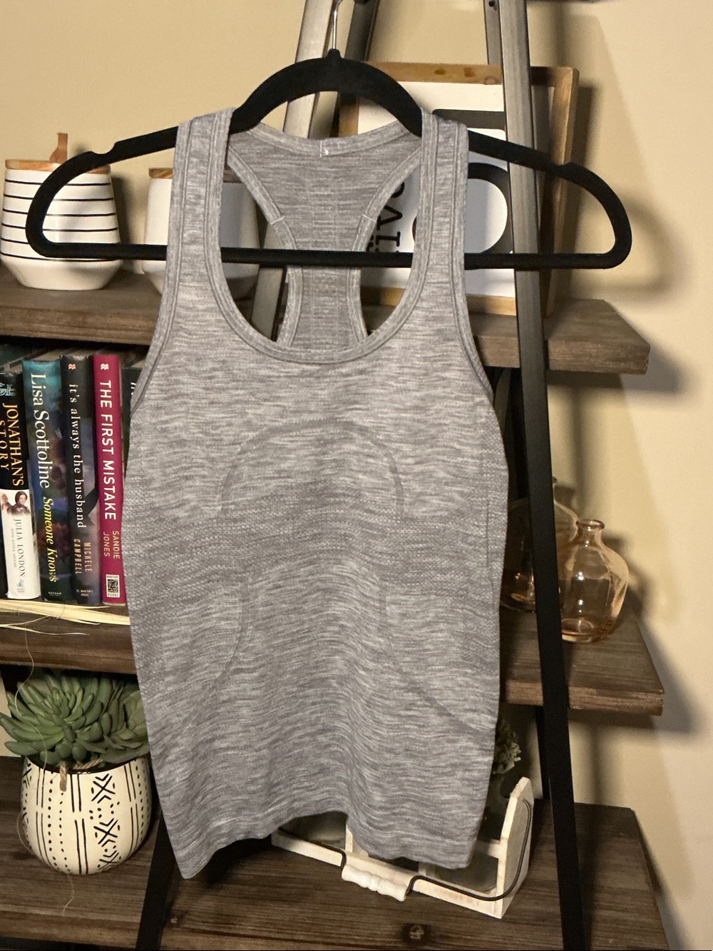 lululemon athletica Grey Swiftly Tank Size 4